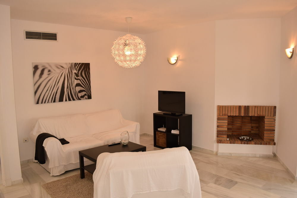 El Ángel Apartamentos Y Casas Serinamar Marbella מראה חיצוני תמונה
