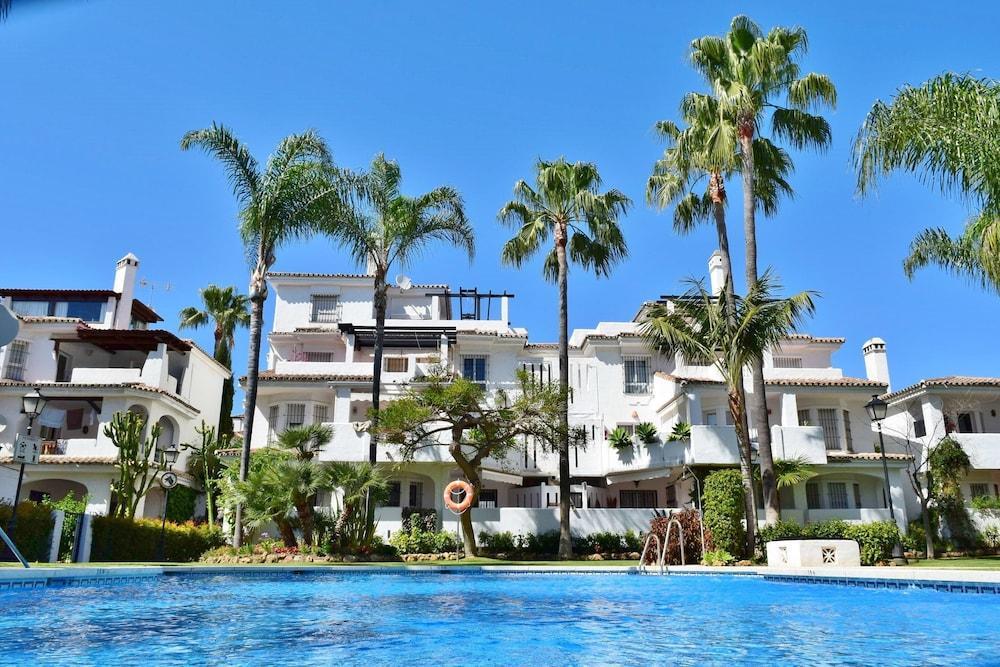 El Ángel Apartamentos Y Casas Serinamar Marbella מראה חיצוני תמונה